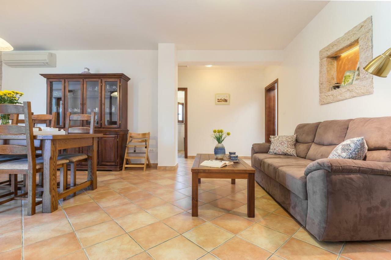 Vila Elida Pazin Extérieur photo