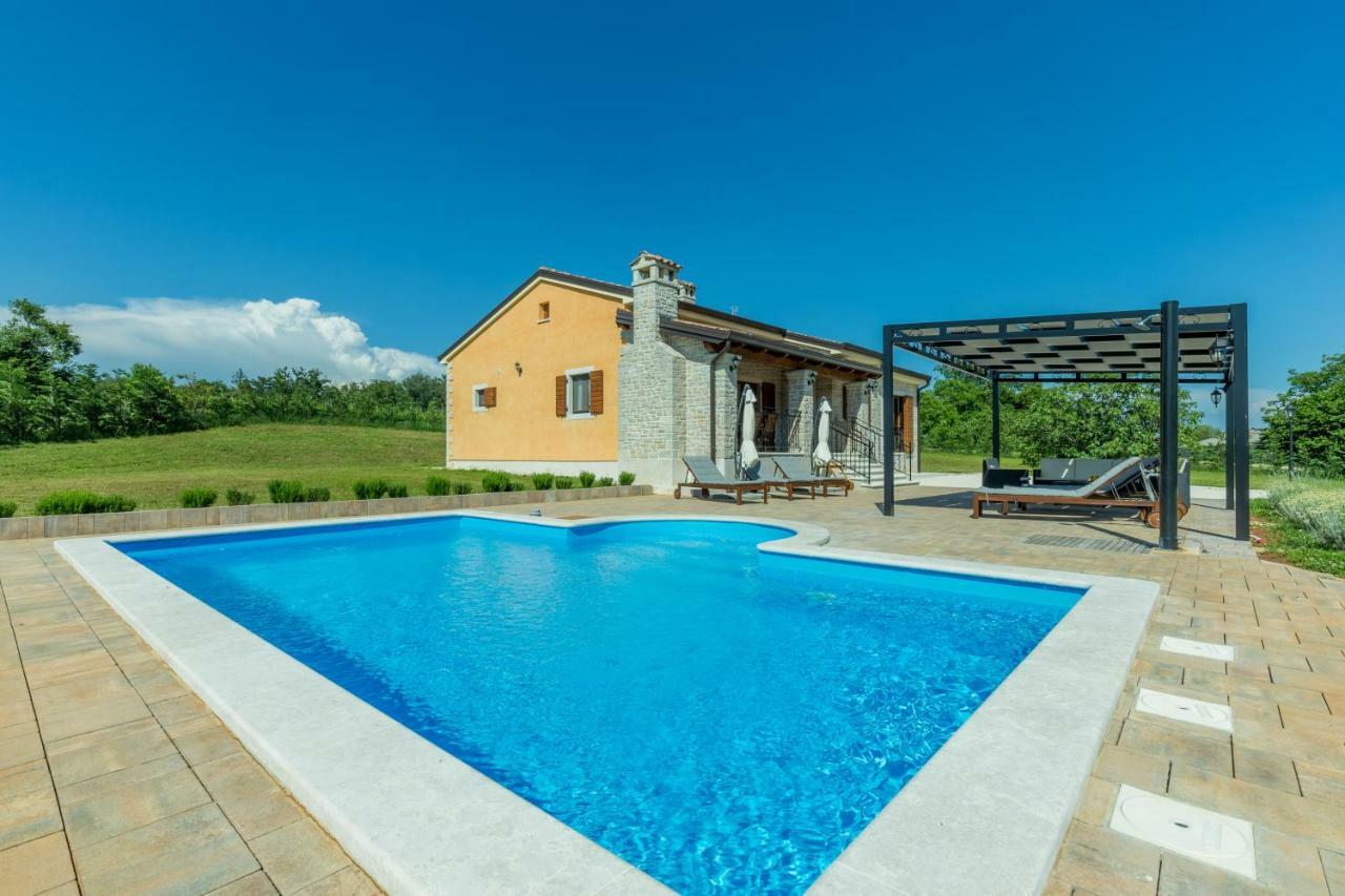 Vila Elida Pazin Extérieur photo