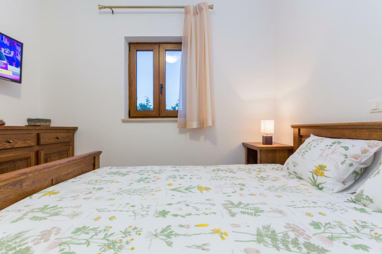 Vila Elida Pazin Extérieur photo